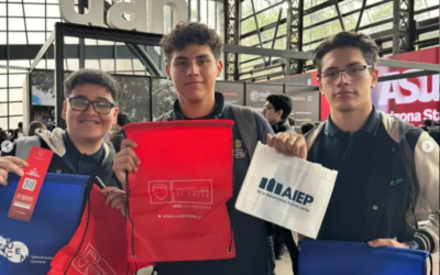 Orientación vocacional: estudiantes visitan feria de Alternativas Académicas en la Estación Mapocho
